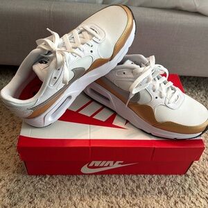 🌟BRAND NEW NIKE AIR MAX SC 7.5
